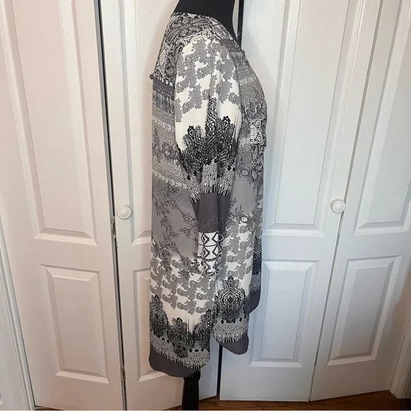 Anthropologie Fig and Flower Tunic Dress Sz M Floral Paisley Gray 1/4 Button - Picture 5 of 9